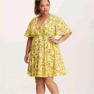 TORRID Floral Yellow Faux Wrap Dress Short Flutter Sleeves Women's Plus size 26